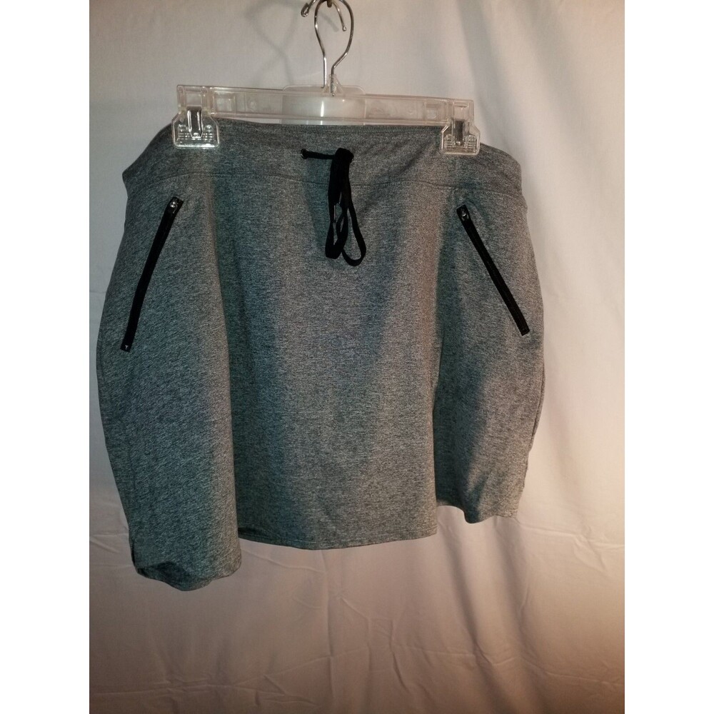 TEK GEAK  GRAY POLY/SPANDEX SKORT  GRAY W/ FRONT ZIPPER POCKETS  NWOT  XL